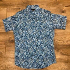 Cremieux Mens Shirt Paisley Short Sleeve Button Down Size Small Blues
